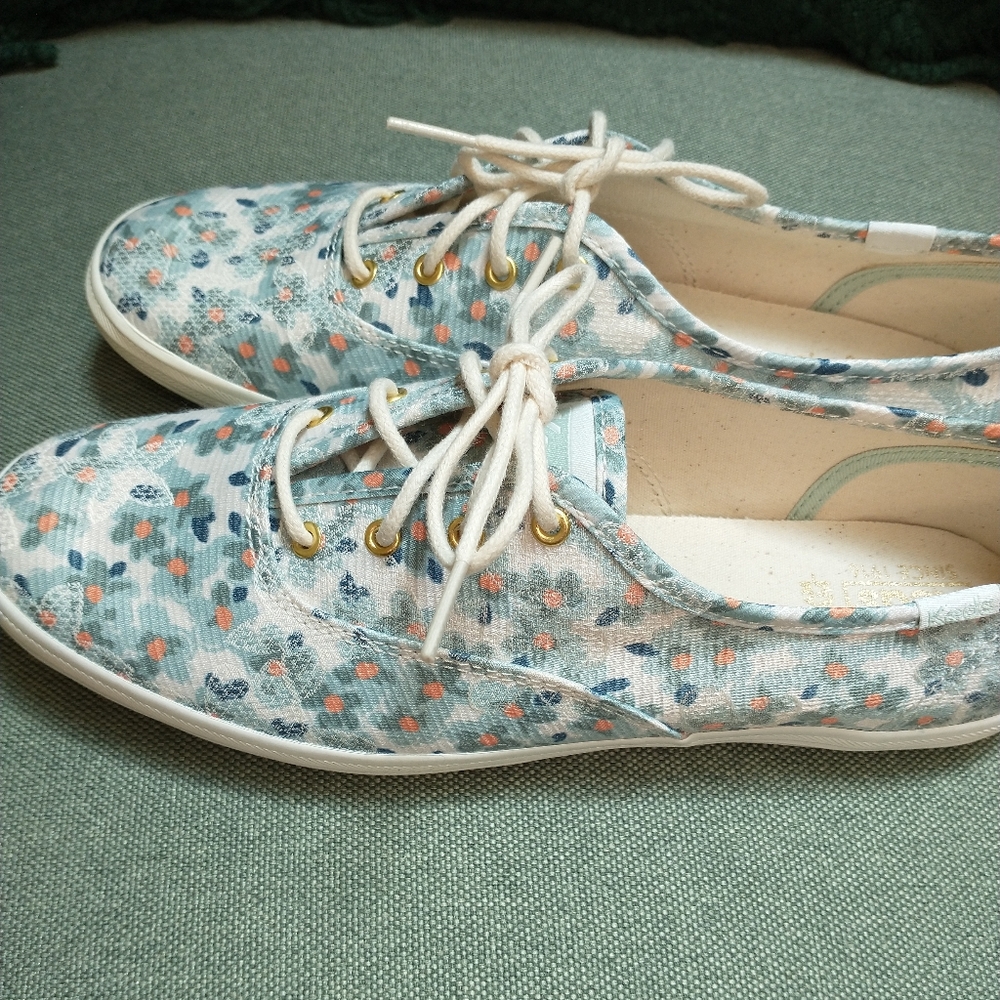 NWOT Keds floral sneakers size 8